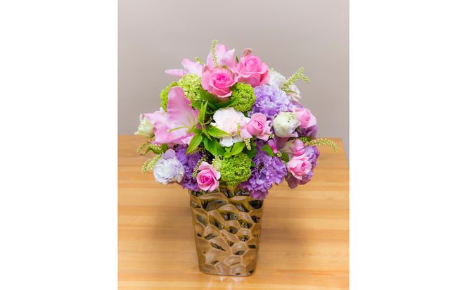 【お花の定期便】「季節毎」に届く、旬のアレンジメント Sサイズ（4回お届け） 142069_BN044