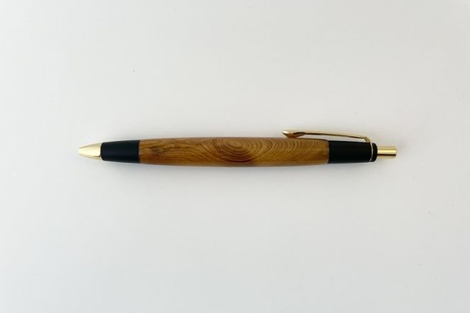 屋久島産【天然ヒノキ】シャープペンシル(0.5mm) 1本 〈 文具 工芸品 文房具 シャーペン ギフト 贈答 プレゼント 木軸 入学 お祝い〉 