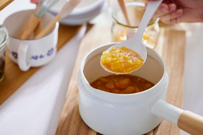 鍋 ミルクパン 14cm MLKP-14 オフホワイト アイリスオーヤマ 小鍋 片手鍋 なべ コンパクト 蓋付き 注ぎ口 ガス火 IH セラミックコーティング 調理器具 キッチン雑貨 