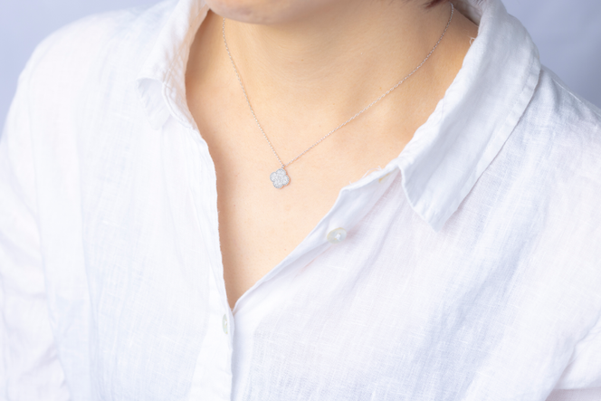ダイヤモンド ネックレス クローバー 0.3ct プラチナ ジュエリー ダイヤ PT 山梨 H-4861 SWCI016-pt