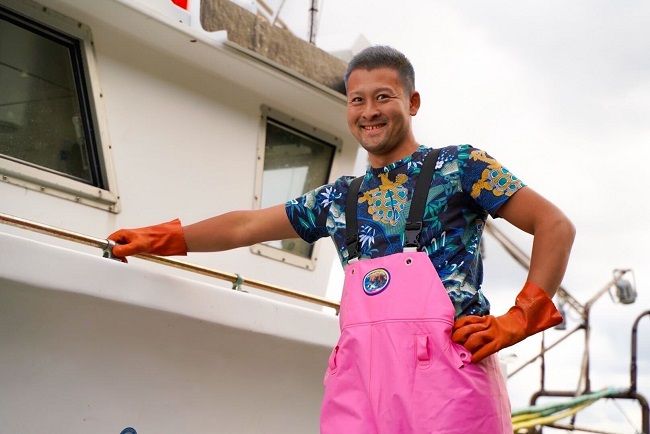 秋田県 金浦産 サザエの柔らか煮 80g×5パック えっこ船長の漁師飯 加工品 魚介 おかず 珍味 サザエ うま煮