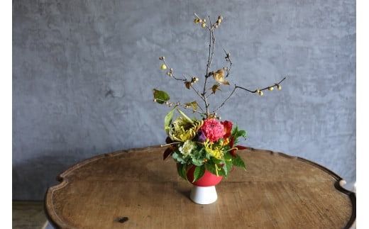 ■お正月限定■[ お任せ ]新春フラワーアレンジメント  正月　新年 ※2025年12月下旬に順次発送予定 ※12月31日までにお届け