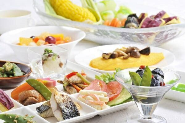 【ハイランドリゾートホテル＆スパ】エグゼクティブフロア宿泊　ファミリースイートルーム宿泊＋富士急ハイランドワンデイパス1日券付き（４名様１室：朝食付宿泊券） スイートルーム 宿泊券 旅行 宿泊 利用券 山梨 富士吉田