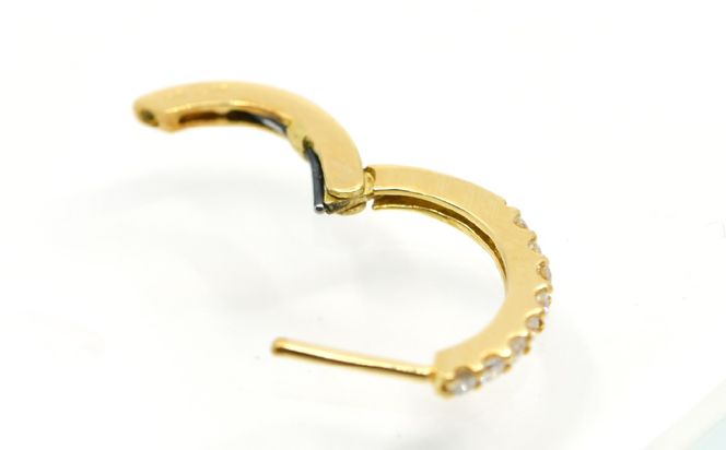 K18ダイヤハーフエタニティ中折れバネ式ピアス0.2ct　A4624 260-006