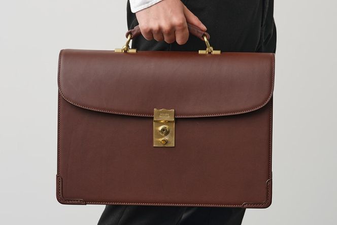 ソメスおすすめのブリーフケース＜INNOVATION＞ – GINZA SIX
