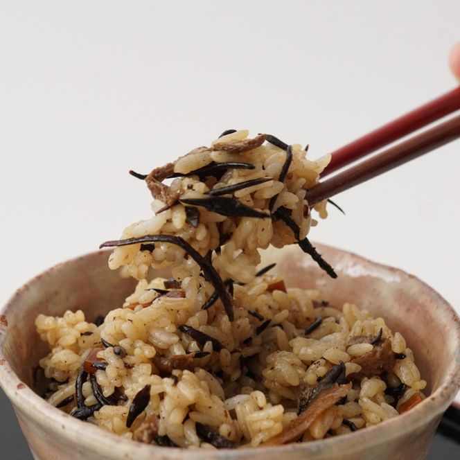 【道の駅むなかた】むなかた地島 天然ひじきご飯の素（6袋）_HA0773