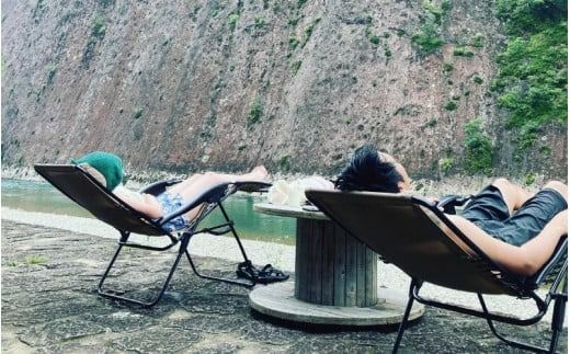 道の駅 一枚岩 monolith(モノリス) アクティビティ利用チケット 1万円分 (テント・木製サウナ＆チュービング) アクティビティ 体験 サウナ テントサウナ 川遊び 自然【mon100】