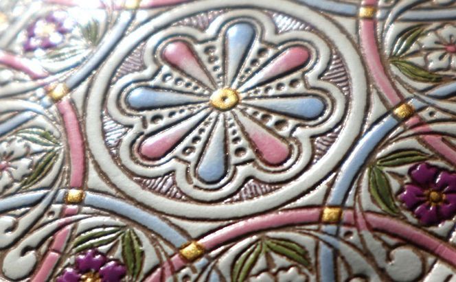 【文庫屋大関】マカロンポーチ ペタル【皮革工芸品】 ポーチ ミニポーチ 小物入れ アクセサリー入れ イヤホン入れ 収納 保管ケース 手のひらサイズ  本革 革 皮革 工芸品 工芸 雑貨 ギフト プレゼント 日本製 東京