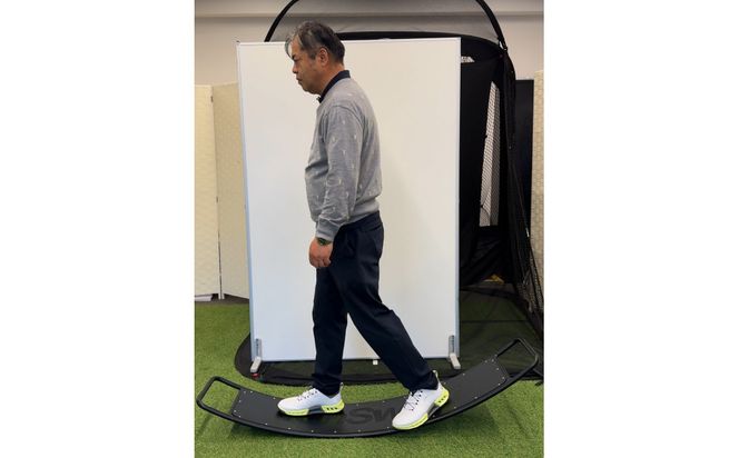 【ふるさと納税】ゴルフ上達＆転倒予防に「TenSwingボードミニ」：【増田哲仁プロ監修】 141305_MX01