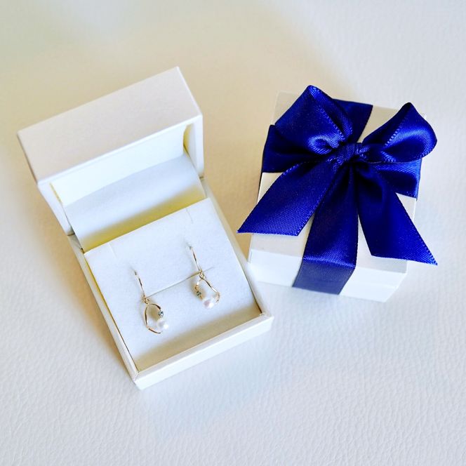 K10YG(10金) イエローゴールド 揺れる ブルートパーズ&パール ピアス 保証書付 G-034 242-044-d