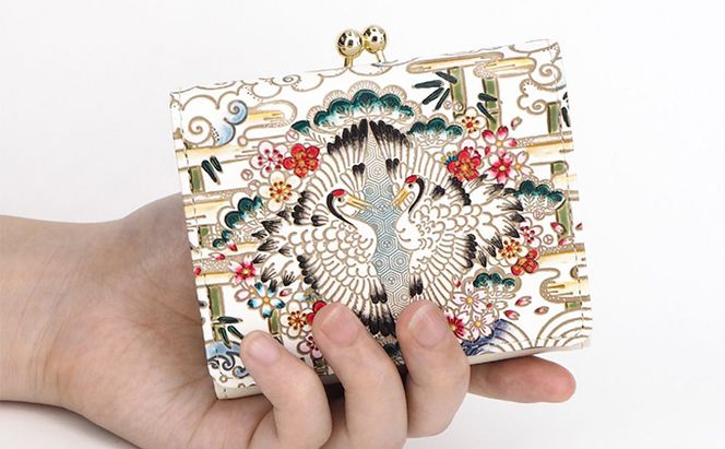 【文庫屋大関】三つ折りミニ財布　むかい鶴【皮革工芸品】 ファッション 小物 民芸品 お札 カード 小銭 手のひらサイズ コンパクト 亀甲文様 牛革 手作り 国産 