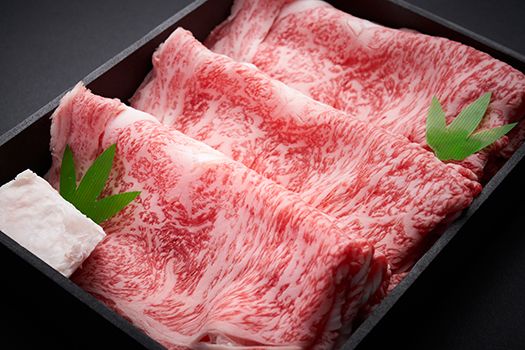 【森村商会】近江牛特選ロースすき焼 800g【冷凍】【L007W】（国産牛　和牛　ブランド牛　ブランド和牛　黒毛和牛　牛肉　肉　高級　人気　おすすめ　神戸牛　松阪牛 に並ぶ 日本三大和牛 近江牛）