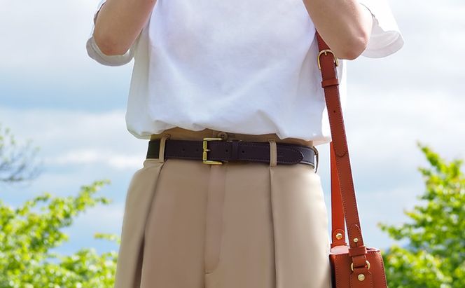 ベルト 30mm ダークブラウン いたがき 革 レザー 革製品 革ベルト 1枚革 牛革 バックル 金具 ファッション小物 フリーサイズ  北海道 赤平