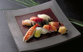 グランドニッコー淡路　日本料理”あわみ”寿司カウンター海コース（1組1名様）