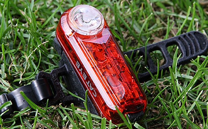 自転車用 ライト ブレーキ モード 搭載 ［ SYNC KINETIC ］ キャットアイ 自転車 日用品 雑貨 