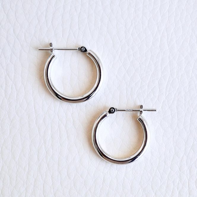 Pt900 プラチナ 地金 パイプ フープ 定番 ピアス（直径15mm) 保証書付 KO-0077 SWAD104