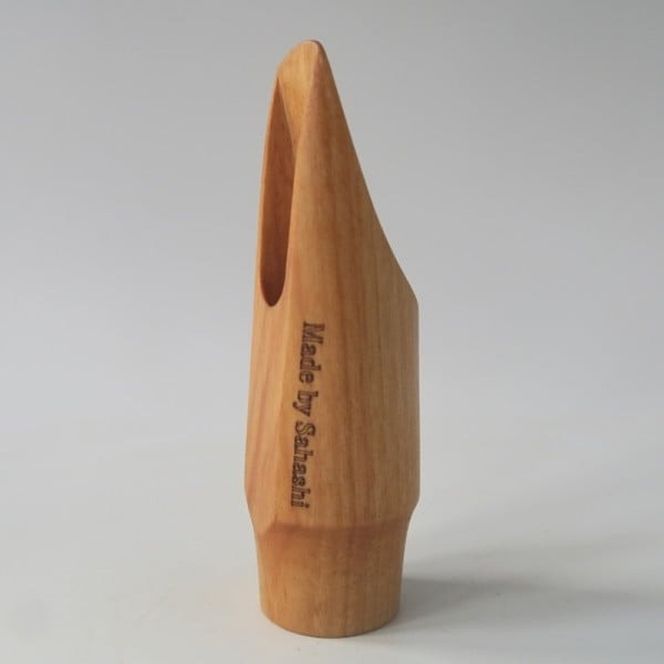 木製マウスピース（アルトサックス）　カバザクラ材（国産） ［195S07］ 木製マウスピース アルトサックス カバザクラ材 国産 木製 木材 マウスピース アルト サックス 硬い素材 希少 木肌 なめらか 温か味 サウンド クラシック JAZZ 製品保証 愛知県 小牧市 送料無料