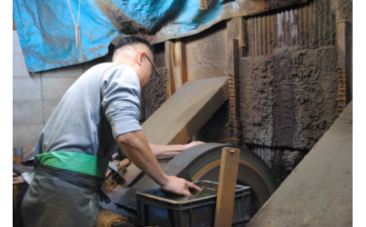 切付型ペティ包丁鏡面150ミリ銀３鋼　包丁 日本製 ペティナイフ ステンレス 刃渡り15cm 150mm 料理 高級 本格的 コンパクト 【田所刃物株式会社】 [BQAS009]