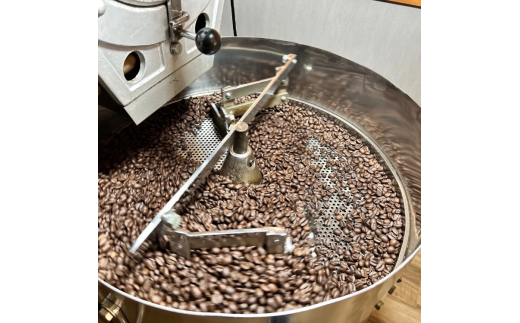 自家焙煎コーヒー豆【粉】LC4-2　こだわりの深煎りコーヒーセット　200g×2種　LINDBERGH COFFEE ROASTERY　1105011