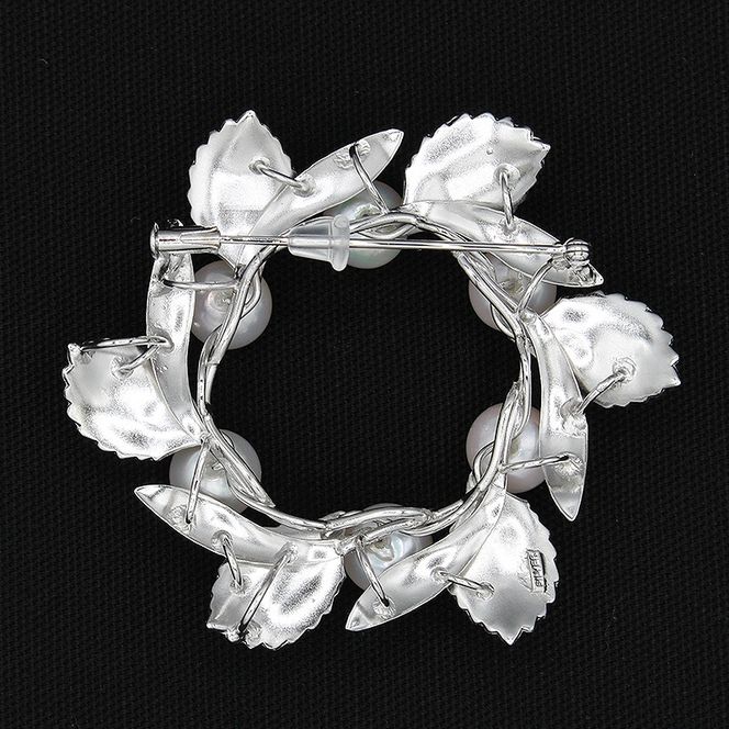 アコヤ真珠 パール ブローチ 8.5mm 6個付 SV925 (25399) アクセサリー ブローチ アコヤ 真珠 パール ブローチ SV925 シルバー ジュエリー アクセサリー 山梨県 甲斐市 BR-97