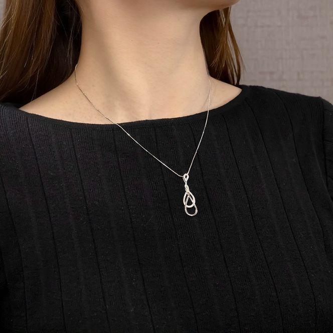 プラチナ ペンダントトップ レディース ダイヤモンド ネックレス インフィニティ ダイヤ 0.23ct ペンダント 金属アレルギー 対応 pt950 pt850 ベネチアン スライド式 45cm ジュエリー シンプル 人気250114hy200 SWAA228