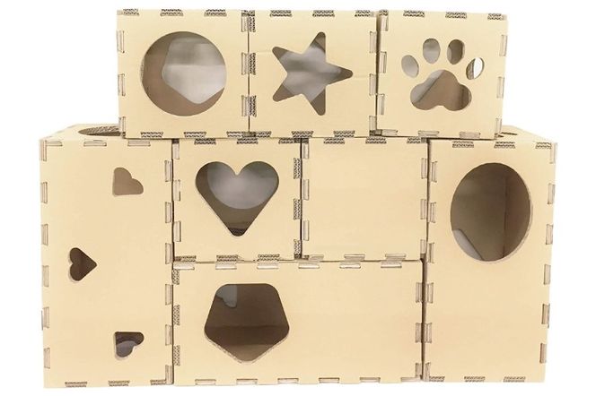 キャットタワー ペット用ダンボール【埼玉県 春日部市 猫用品 遊具 室内運動 かわいい インテリア 組立式 強化段ボール】(CX016)