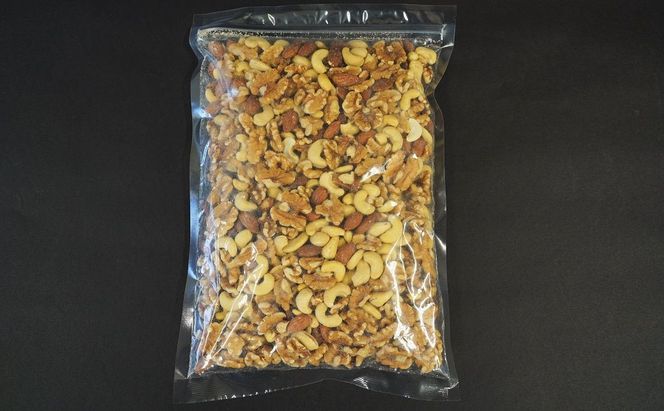 直火焙煎 無塩 素焼き ミックスナッツ チャック付き 1kg × 2袋 計 2kg アーモンド カシューナッツ 生くるみ 3種類 塩 油 不使用 食感 鉄分 食物繊維 バランス栄養食 健康志向 おやつ おつまみ シュクレナッツ nuts 愛知県 碧南市 送料無料 H059-208