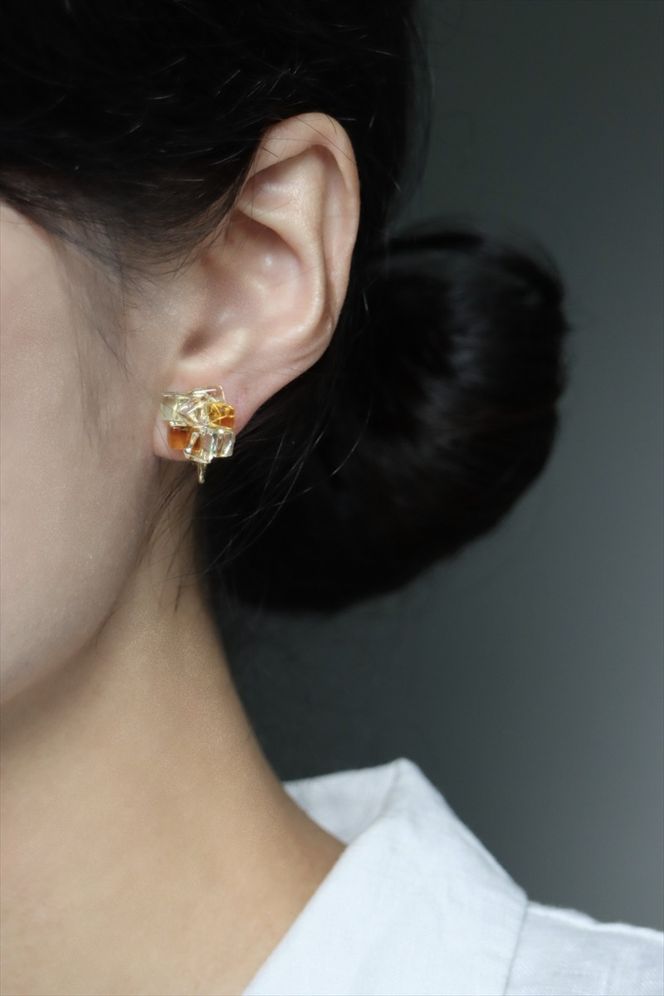 159-2053-02　《コラージュ》イヤリング（イエロー×グリーンティント）【 神奈川県 大磯町 レディースジュエリー ファッション小物 誕生日 お祝い ギフト 贈り物 ファッション 】