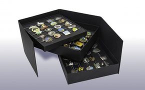 バッジコレクターズBOX 雑貨 日用品 