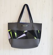 ウェットスーツ生地のトート型　アンビシャスバッグ ファッション かばん トートバッグ 