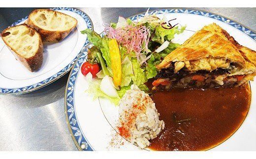 牛ほほ肉と根野菜のパイ包み 根菜 パイ 洋食 無添加 人参 レンコン ジャガイモ 牛肉　H080-061