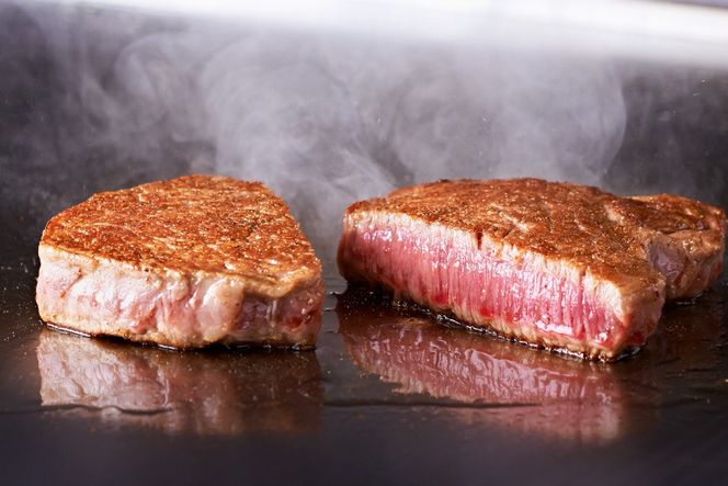 肉 博多和牛 サーロインステーキ 200g 5枚 計 1kg 3回 定期便 総計 3kg [久田精肉店 福岡県 宇美町 um40bsi440020] 牛 牛肉 サーロイン ステーキ 和牛 ソース ソース付き 福岡県産 冷凍
