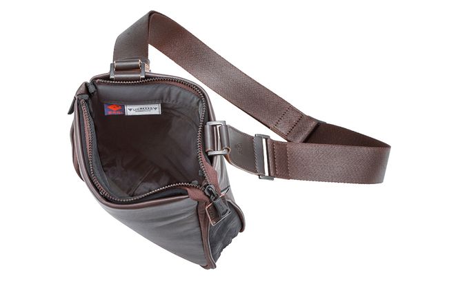 豊岡鞄 L.E.D BITES HORSE ショルダーバッグ B301T ブラウン / エルイーディーバイツ メンズ 紳士 馬革 ブランド 薄マチ スマートシルエット アオリポケット シンプル スーツ カジュアル バッグ カバン かばん 鞄 木和田正昭商店