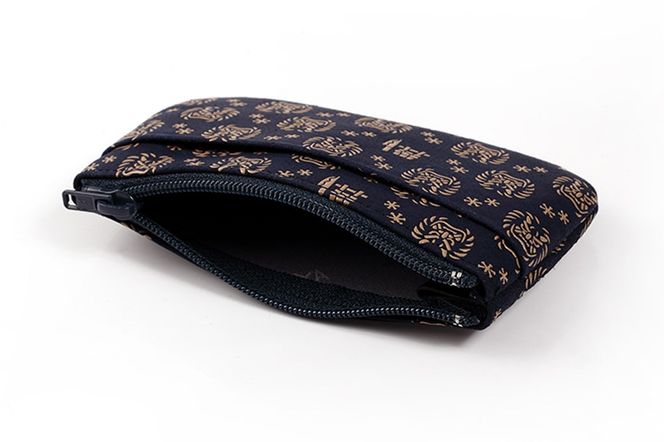 なまはげ館オリジナルデザイン印伝 小銭入れ（ファスナー・紺） 和柄|23_ogt-060101b