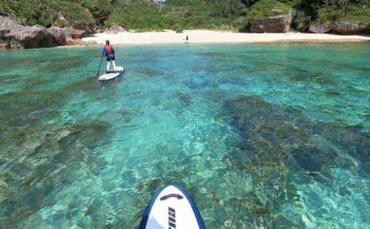 パワースポット果報バンタ＆秘密のビーチ上陸SUPツアー！【1名様】