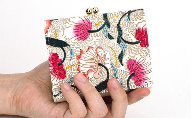 【文庫屋大関】三つ折りミニ財布　ノースガーデン（コーラル）【皮革工芸品】 ファッション 小物 民芸品 お札 カード 小銭 手のひらサイズ コンパクト 牛革 手作り 国産 