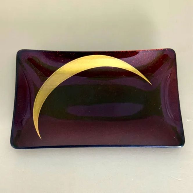 角小皿 三日月 梨地赤溜 ［NF135］ 303446_CU90063