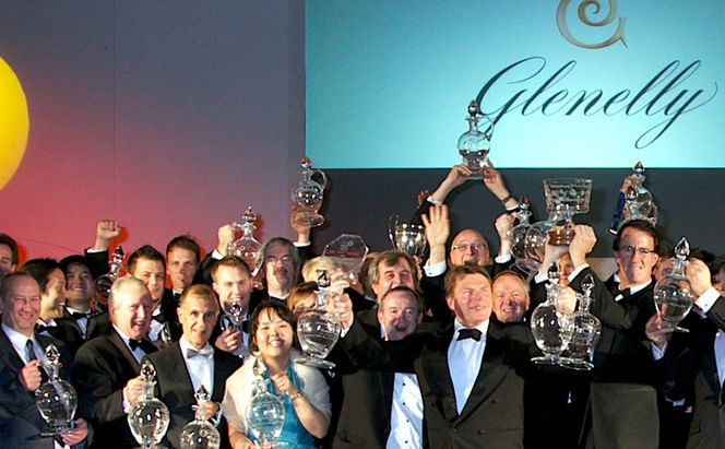 櫻室町 極大吟醸 室町時代 1.8L ×1本 お酒 酒 アルコール 日本酒 大吟醸 岡山 赤磐市