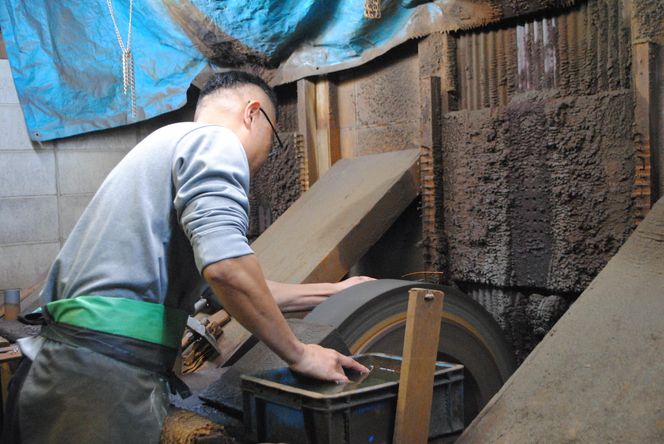 切付型ペティ包丁鏡面150ミリ銀三鋼　包丁 日本製 ペティナイフ ステンレス 刃渡り15cm 150mm 料理 高級 本格的 コンパクト 鏡面仕上げ ふるさとのうぜい【田所刃物株式会社】 [BQAS009]