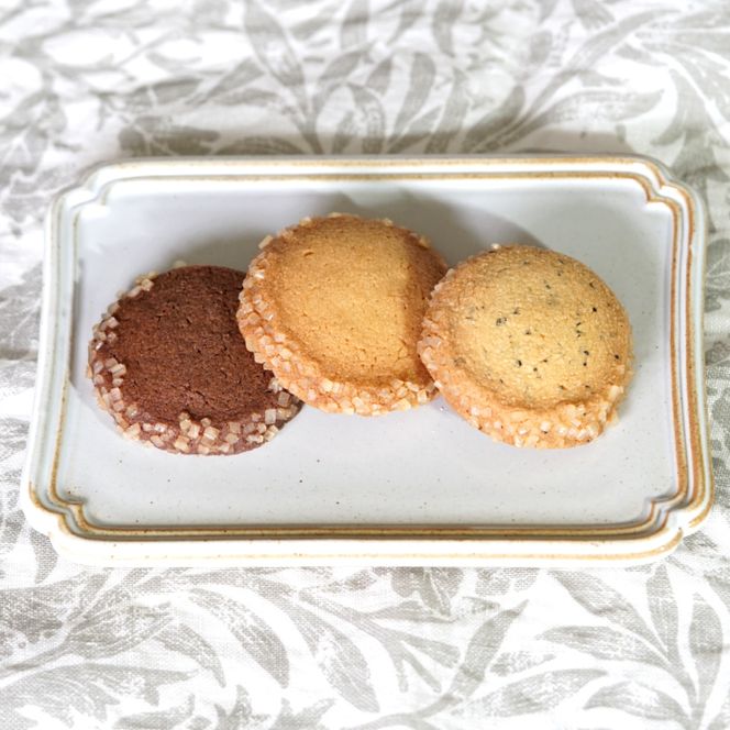 オリジナルドライフラワーリースとお菓子のスペシャル2段ギフト【スイーツ ギフト 贈り物 贈答品 プレゼント】(CD201)