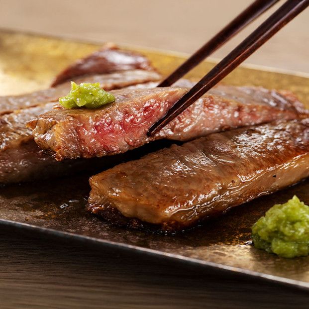 肉のいとう 最高級A5ランク仙台牛サーロインステーキ 2枚【特産品 宮城県産  仙台牛 国産牛 サーロイン  ステーキ 霜降り  厳選 ごちそう 記念日 ギフト お歳暮 お中元 定番 安心安全 品質保証 リピート ランキング】 ● 041009_AP015