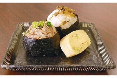 明太子入り からし高菜 600g （ 300g × 2袋 ） 糸島市 / やますえ [AKA046] 明太高菜 ご飯のお供 ご飯のおとも ごはんのお供 ごはんのおとも 激辛 博多 漬物 辛子明太子 めんたいこ めんたい 高菜漬け