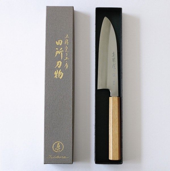 三徳包丁１８０ミリ銀三鋼　三徳 包丁 日本製 ステンレス 刃渡り18cm 料理 高級 本格的 万能包丁 ふるさとのうぜい 故郷納税 返礼品 高知県 土佐市【田所刃物株式会社】 [BQAS002]
