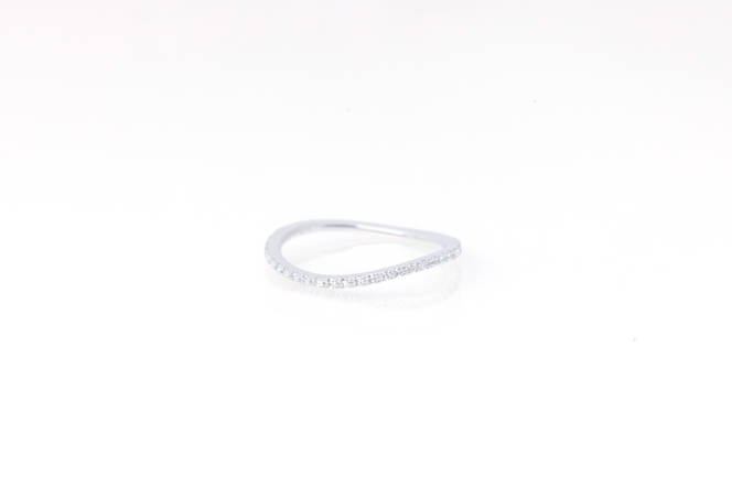 ダイヤモンド リング ウェーブ 0.15ct プラチナ 指輪 リング ジュエリー ダイヤ PT 山梨 H-1PT SWCI004-pt