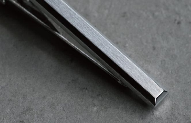 G2830 ４面カットネクタイピン シルバーカラー