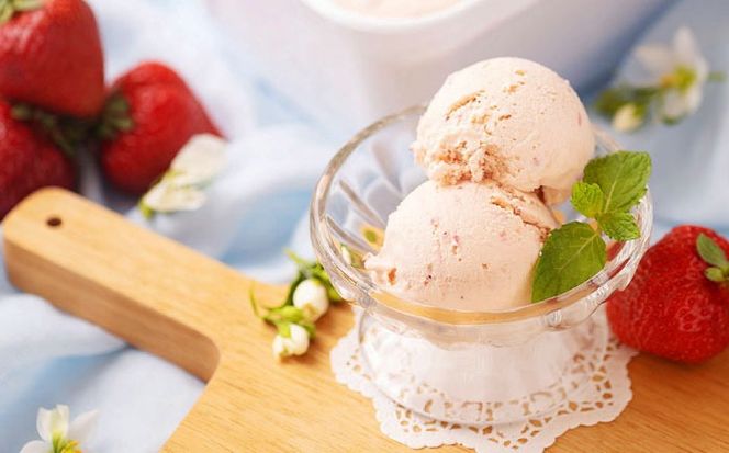 福岡産 あまおう ジェラート 1000ml 《築上町》【南国フルーツ株式会社】アイス スイーツ イチゴ 苺 いちご[ABET006]