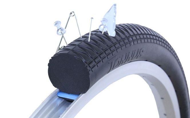 099X403 CHACLE EMA NOR 20インチ ノーパンクタイヤ自転車 ブラック【自転車 完成品 組み立て不要 アウトドア サイクリング じてんしゃ 通勤 通学 新生活】