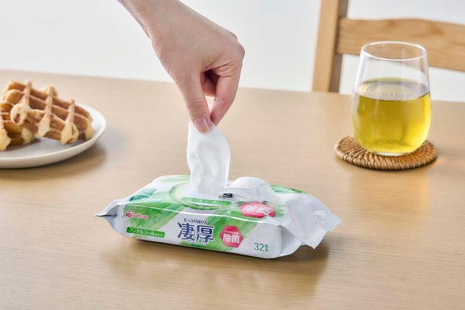 ウェットティッシュ 凄厚ウェットティッシュ ノンアルコールタイプ 32枚×18個WTP-32N3P アイリスオーヤマ ウェット ティッシュ ノンアルコール 厚め エタノール 除菌シート 厚手 持ち運び 32枚入り 除菌ティッシュ 