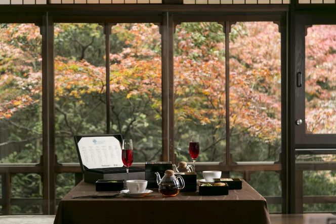 【AKAGANE RESORT KYOTO HIGASHIYAMA 1925】アフタヌーンティー 高台寺月真院 座禅体験付き 1名様 | 京都 東山 アフタヌーンティー チケット［ 高台寺月真院 座禅体験付き 邸宅 アカガネリゾート プライベートリゾート アフタヌーンティー カフェ ギフト券 食事券 美食 グルメ 人気 おすすめ 記念 お祝い 旅行 観光 食事 ふるさと納税 ］ 261009_A-LS012