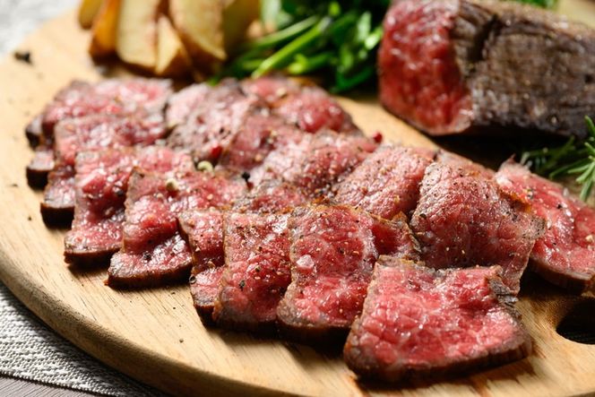  [A5 等級] 飛騨牛 モモ ローストビーフ 用 赤身 ブロック 500g | 牛肉 肉 お肉 飛騨牛 黒毛和牛 国産 和牛 ブロック 赤身 モモ ローストビーフ A5 人気 冷凍 岐阜 瑞穂 トキノ屋 500g